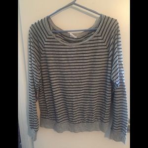 🍁3/$25🍁 PINK striped long sleeved tee